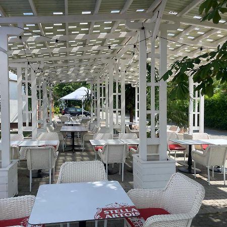 Nueva Park Hotel Brasov Ngoại thất bức ảnh