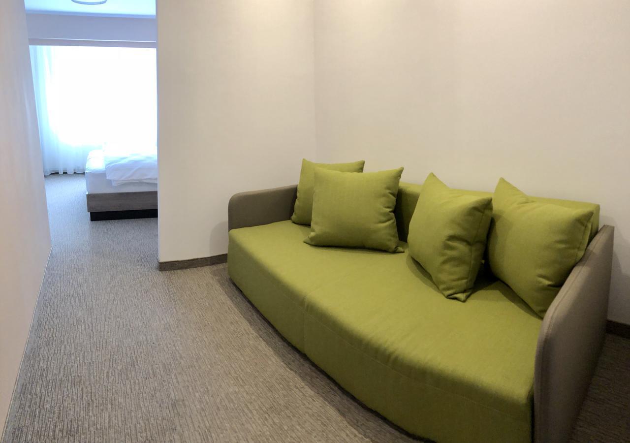 Nueva Park Hotel Brasov Ngoại thất bức ảnh