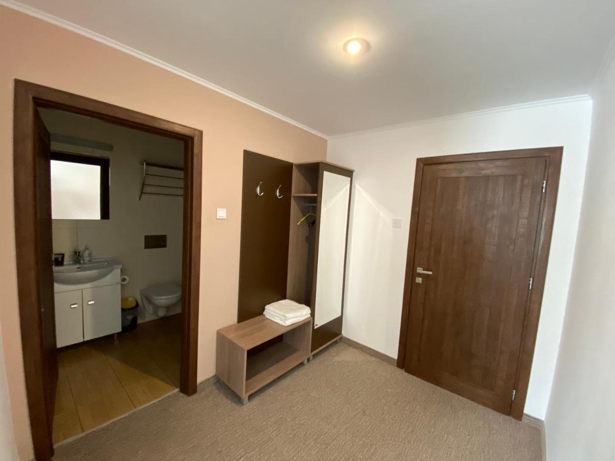 Nueva Park Hotel Brasov Ngoại thất bức ảnh